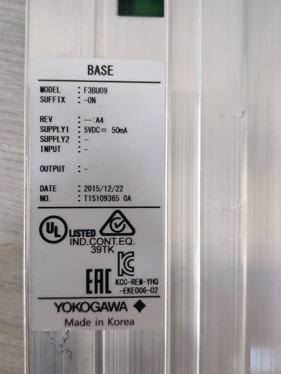 Yokogawa F3BU09-0N YOKOGAWA F3BU09-0N Rev. A4 - 9 SLOT Base Rack 4
