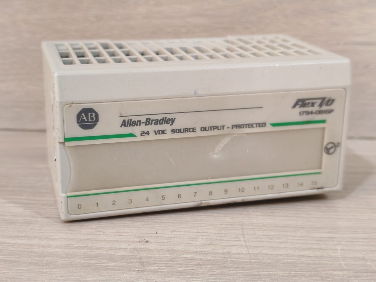 Allen-Bradley 96268276 REV.C01 F/W REV.BLANK ALLEN BRADLEY 1794-OB16P SER.A P/N;96268276 REV.C01 FW REV.BLANK FLEX I/O MODULE 2