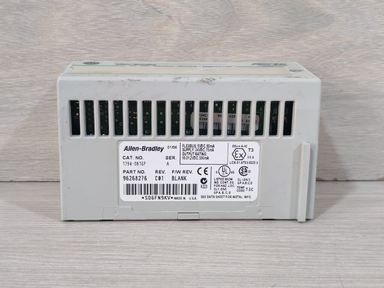Allen-Bradley 96268276 REV.C01 F/W REV.BLANK ALLEN BRADLEY 1794-OB16P SER.A P/N;96268276 REV.C01 FW REV.BLANK FLEX I/O MODULE 7