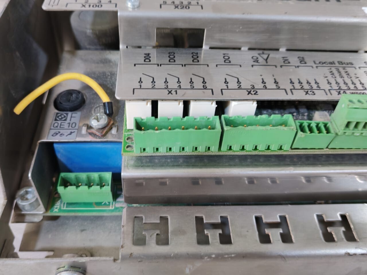 SCHENCK VSE-20100 SCHENCK VSE 20100 DISOCONT FIELD BUS SYSTEM WITH VDB 20150 V000413.B01 SOFTWARE 4