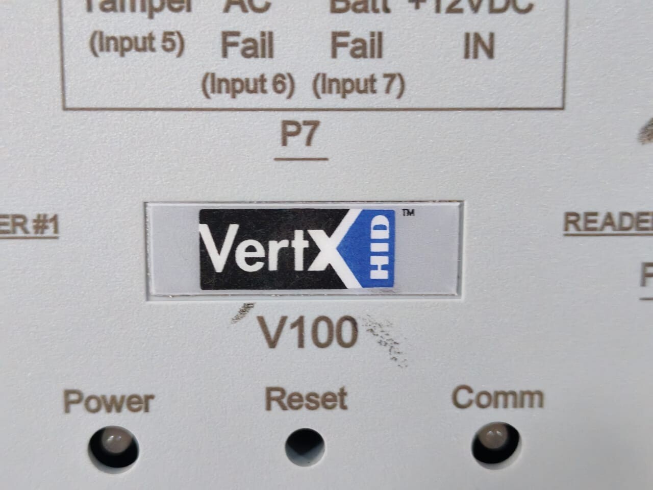 HID 70100AEP0N VERTX V100 HID 70100AEP0N FW:6081-501-227 DOOR/READER INTERFACE 12-16V 2
