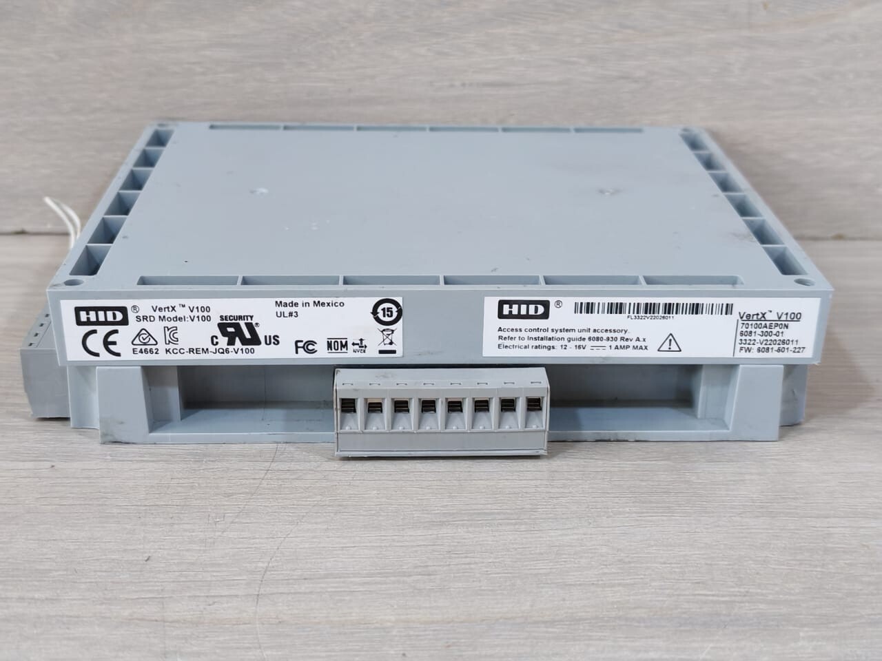 HID 70100AEP0N VERTX V100 HID 70100AEP0N FW:6081-501-227 DOOR/READER INTERFACE 12-16V 10