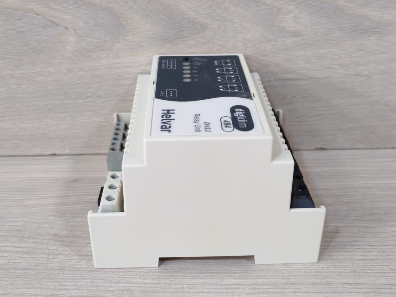 HELVAR DIGIDIM 494 HELVAR DIGIDIM 494 DALI RELAY UNIT (15 mA) 5