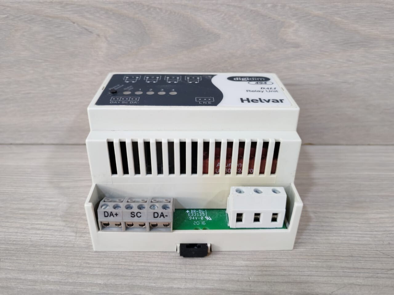 HELVAR DIGIDIM 494 HELVAR DIGIDIM 494 DALI RELAY UNIT (15 mA) 6