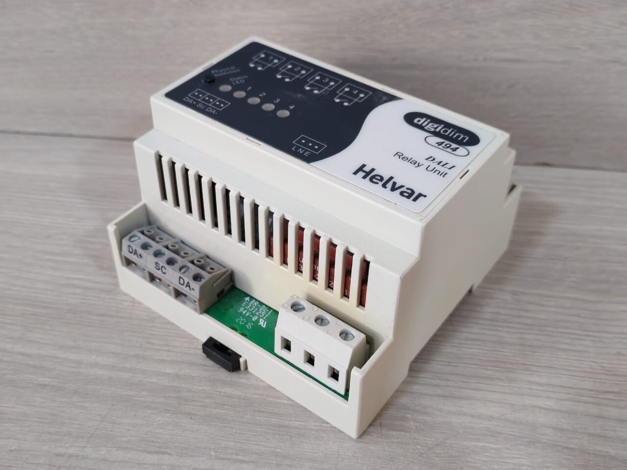 HELVAR DIGIDIM 494 HELVAR DIGIDIM 494 DALI RELAY UNIT (15 mA) 9