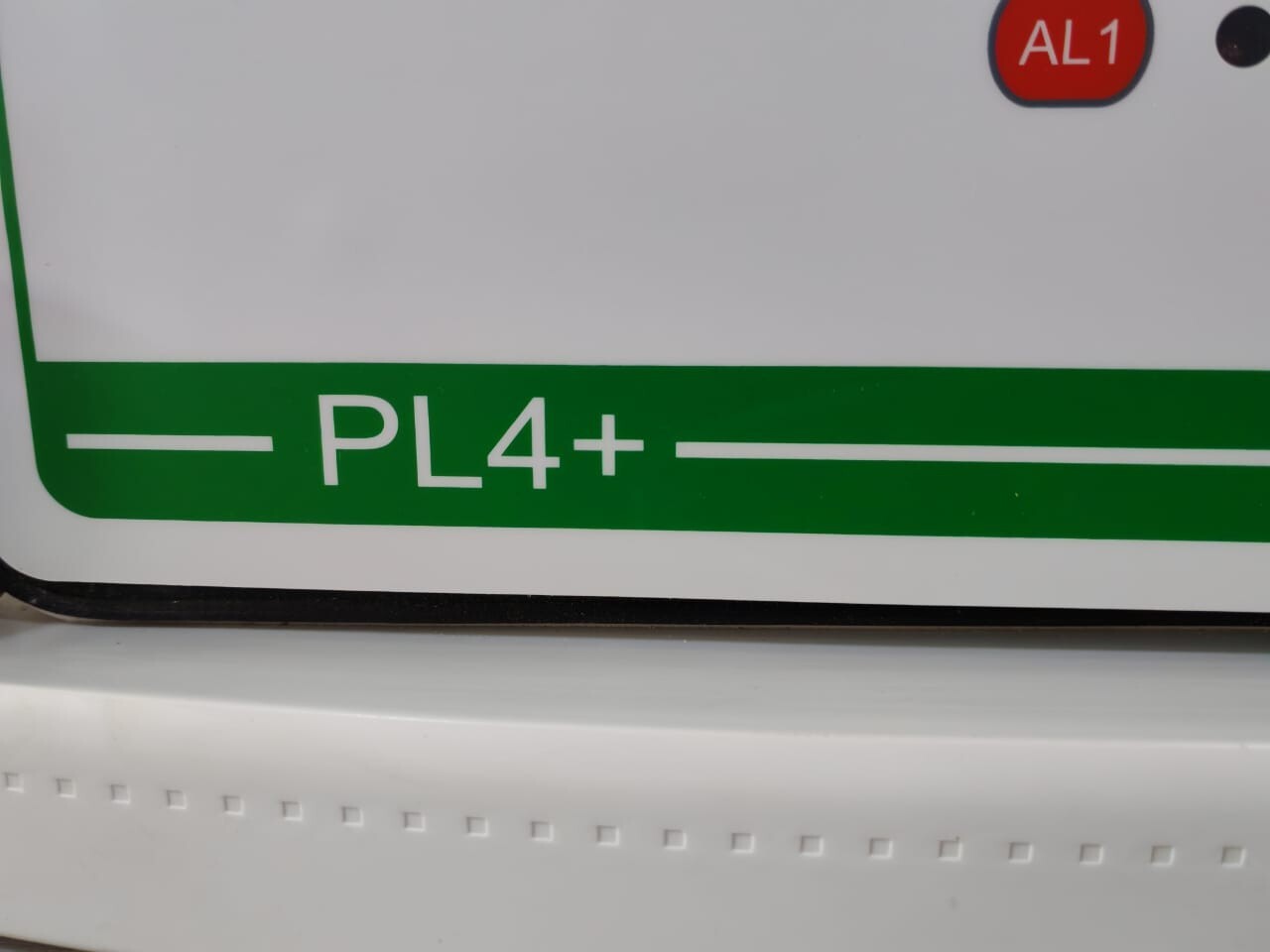 SENSITRON STPL4+ TP5247 AXL19-0400 SENSITRON PL4+ STPL4+ TP5247 AXL19-0400 GAS CONTROL PANEL IP65 - WITHOUT KEY 2