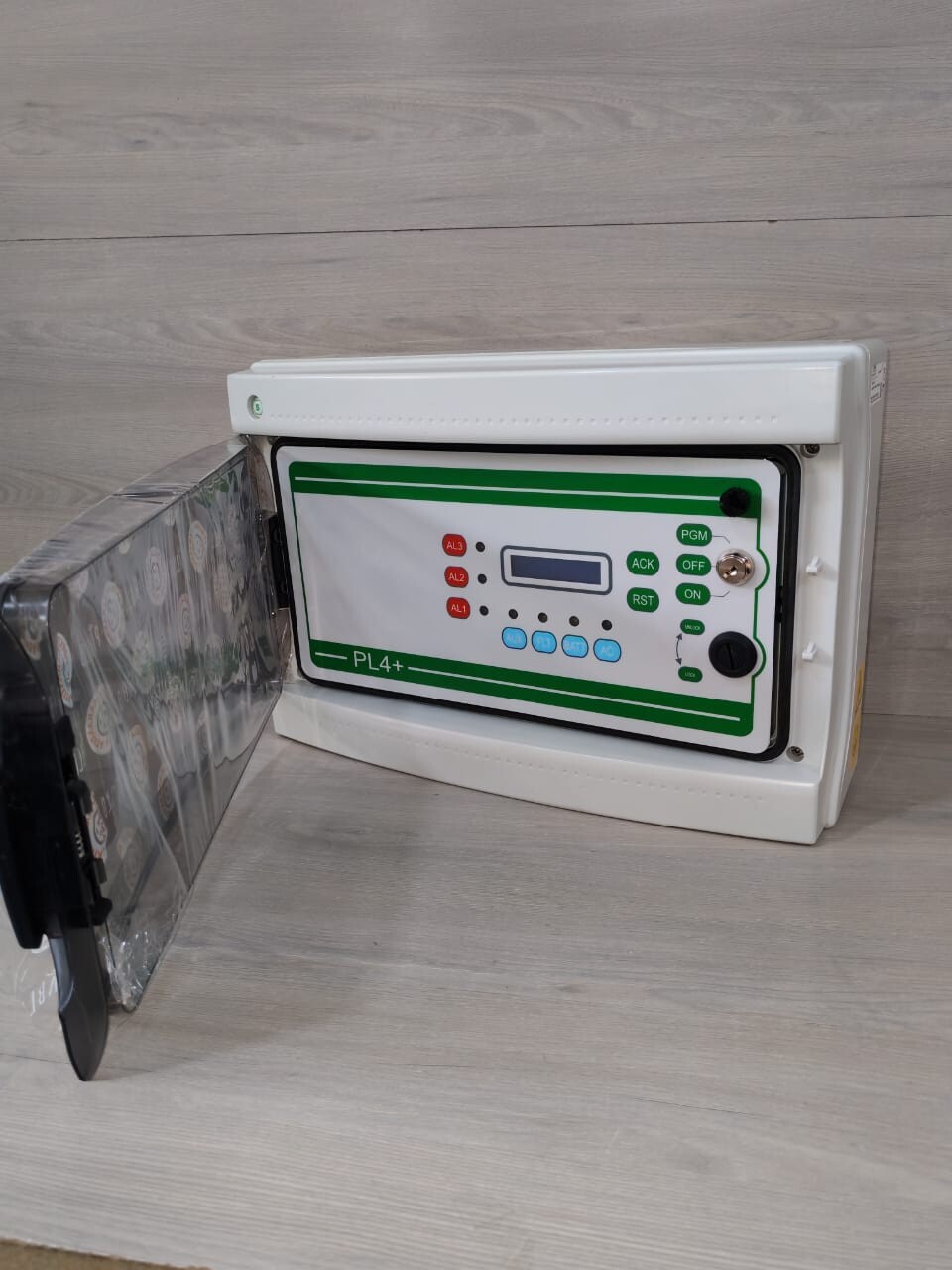 SENSITRON STPL4+ TP5247 AXL19-0400 SENSITRON PL4+ STPL4+ TP5247 AXL19-0400 GAS CONTROL PANEL IP65 - WITHOUT KEY 5