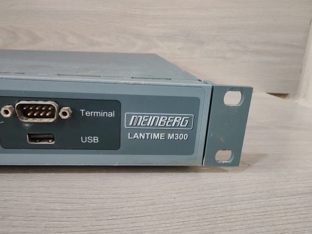 MEINBERG 36-72V DC/15W MEINBERG LANTIME M300 Multi Source Time Server 36-72V DC/15W 2