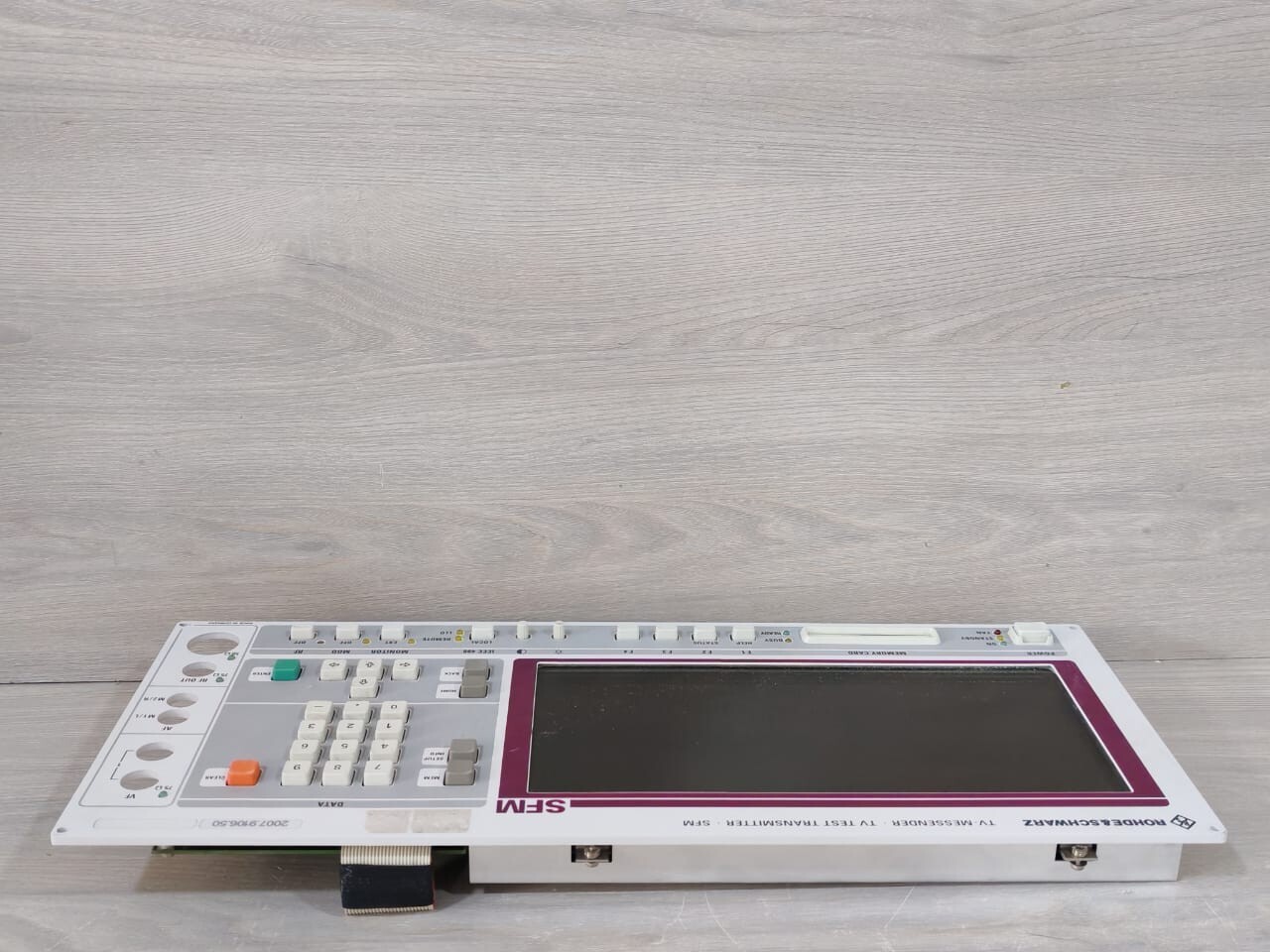 Rohde & Schwarz SFM 2007.9106.50 ROHDE & SCHWARZ SFM 2007.9106.50 SCREENDISPLAY & KEYBOARD 4