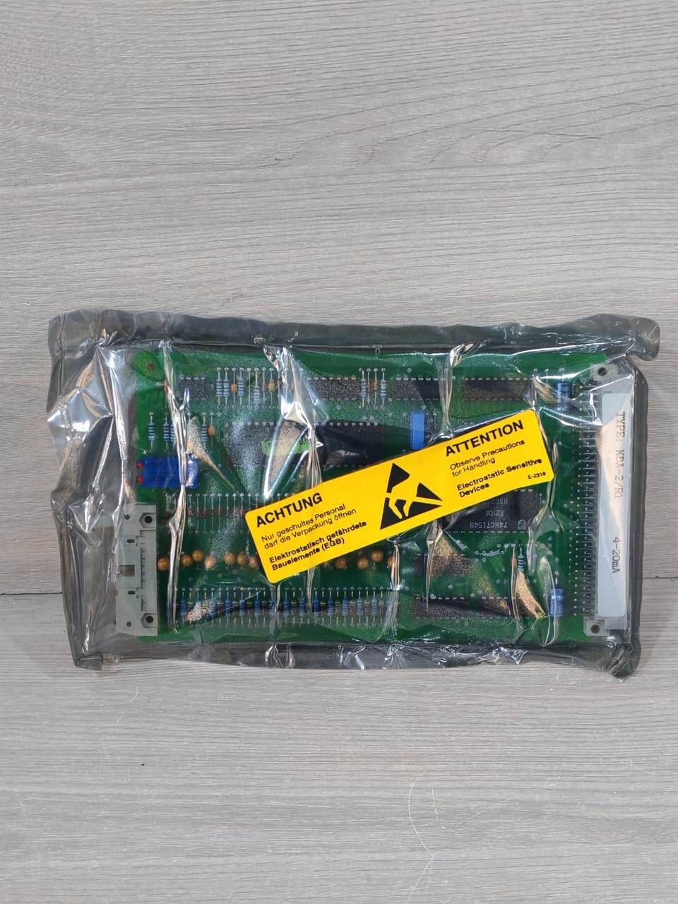 KONGSBERG/AUTRONICA KDA-2/R1 4-20MA KONGSBERG/AUTRONICA KDA-2/R1 4-20mA ANALOGUE INPUT BOARD- NEW WITH FILTHY BOX 2