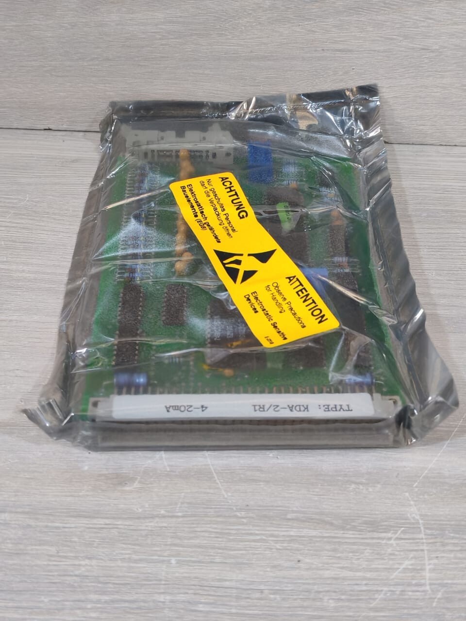 KONGSBERG/AUTRONICA KDA-2/R1 4-20MA KONGSBERG/AUTRONICA KDA-2/R1 4-20mA ANALOGUE INPUT BOARD- NEW WITH FILTHY BOX 4