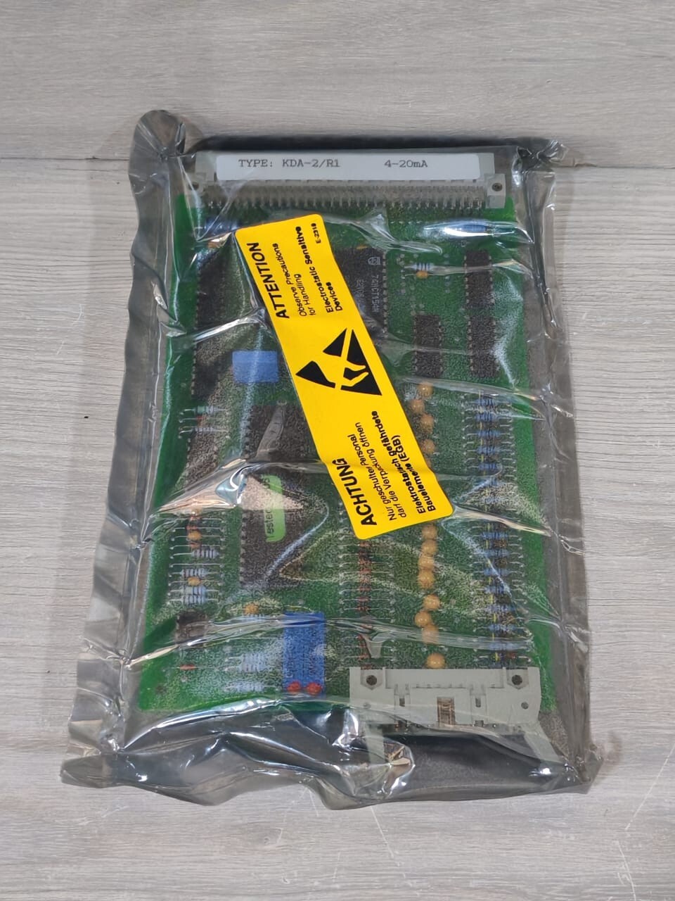 KONGSBERG/AUTRONICA KDA-2/R1 4-20MA KONGSBERG/AUTRONICA KDA-2/R1 4-20mA ANALOGUE INPUT BOARD- NEW WITH FILTHY BOX 5
