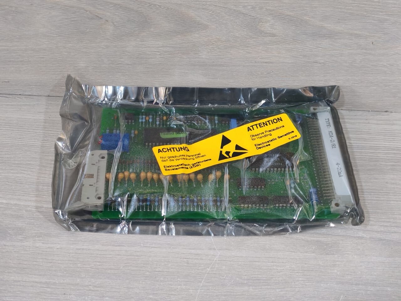 KONGSBERG/AUTRONICA KDA-2/R1 4-20MA KONGSBERG/AUTRONICA KDA-2/R1 4-20mA ANALOGUE INPUT BOARD- NEW WITH FILTHY BOX 7