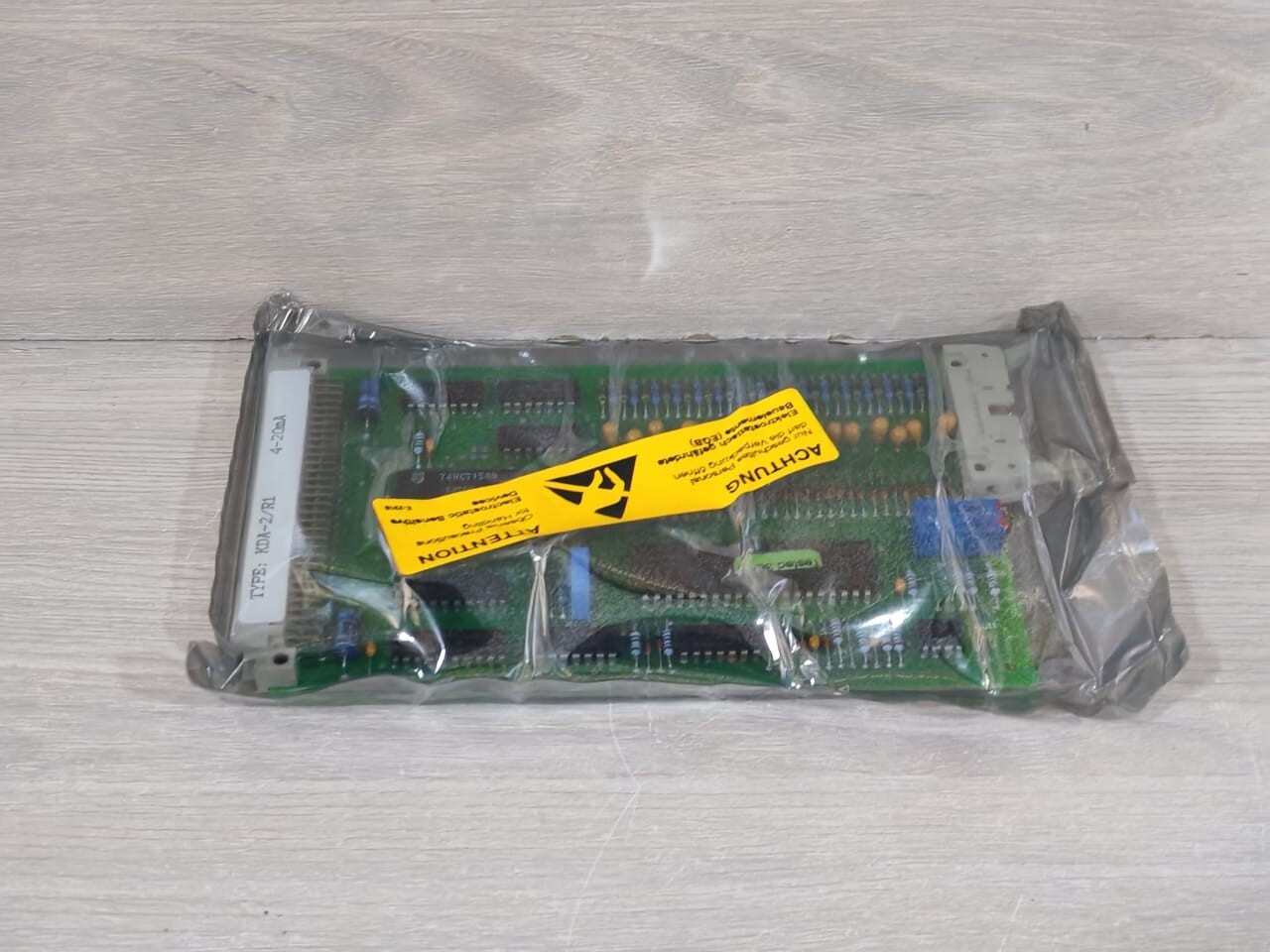 KONGSBERG/AUTRONICA KDA-2/R1 4-20MA KONGSBERG/AUTRONICA KDA-2/R1 4-20mA ANALOGUE INPUT BOARD- NEW WITH FILTHY BOX 8