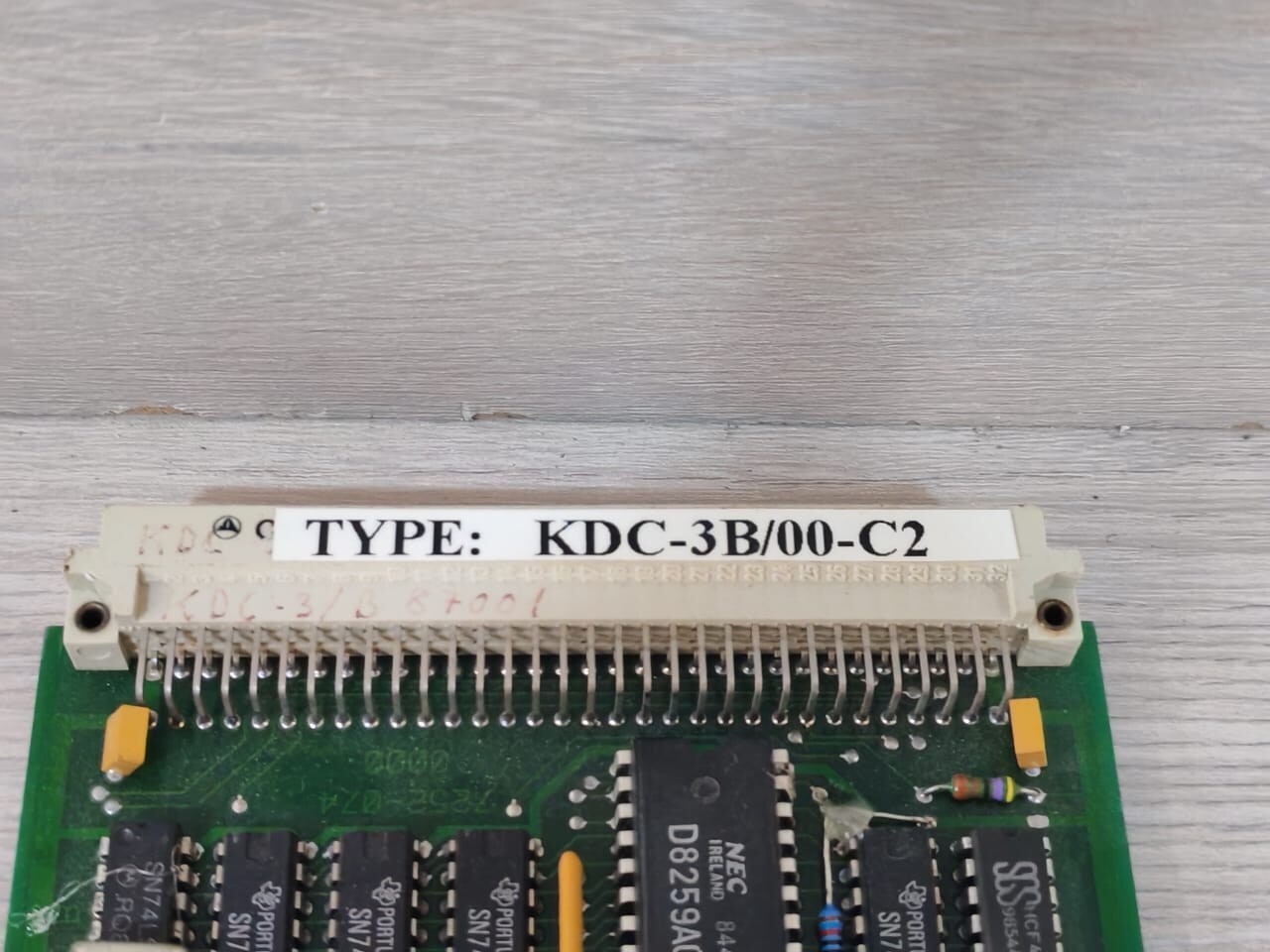 Kongsberg KDC-3B/00-C2 KONGSBERG KDC-3B/00-C2 INTERFACE BOARD 4