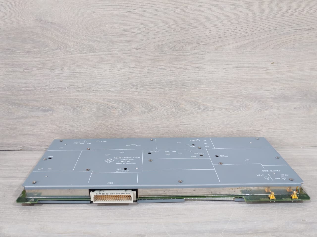 Rohde & Schwarz 2008.0183 ROHDE & SCHWARZ 2008.0183 TON2 MODULATOR/SOUND2-MODULATOR 4