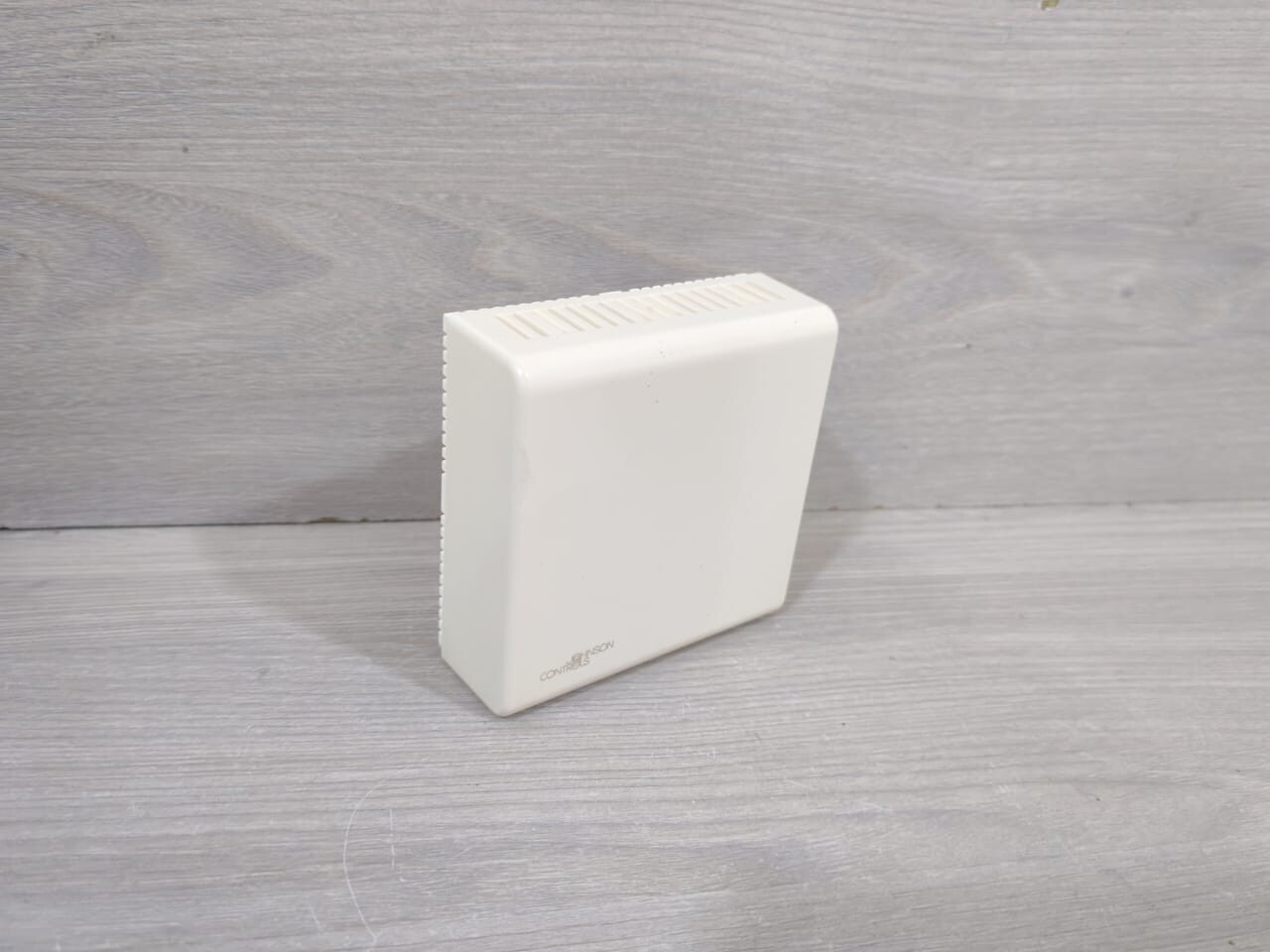Johnson Controls A99RY-1C Johnson Controls A99RY-1C Temperature Sensor 4
