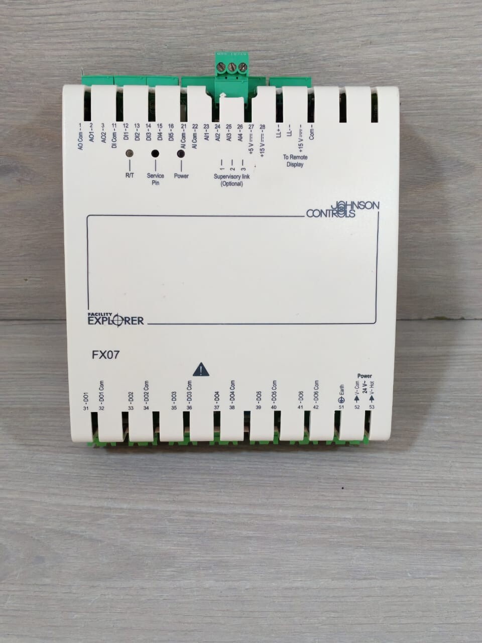 Johnson Controls FX07 LP-FX07D01-000C RY11341 JOHNSON CONTROLS FX07 LP-FX07D01-000C RY11341 FIELD CONTROLLER 24VAC 3