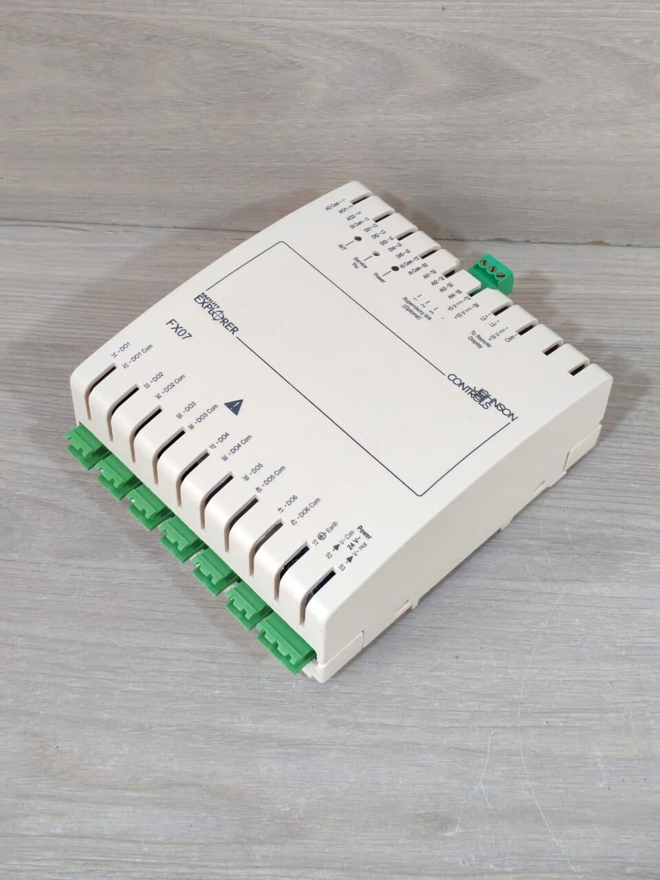 Johnson Controls FX07 LP-FX07D01-000C RY11341 JOHNSON CONTROLS FX07 LP-FX07D01-000C RY11341 FIELD CONTROLLER 24VAC 6
