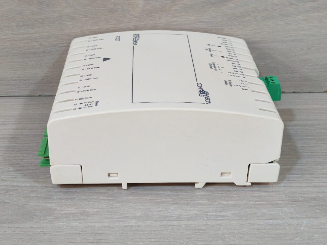 Johnson Controls FX07 LP-FX07D01-000C RY11341 JOHNSON CONTROLS FX07 LP-FX07D01-000C RY11341 FIELD CONTROLLER 24VAC 7