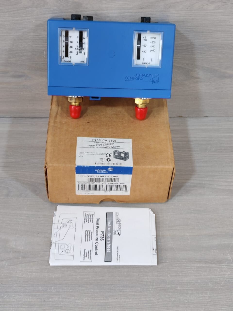 JOHNSON CONTROLS PENN P736LCA-9300 PRESSURE CONTROL 400V