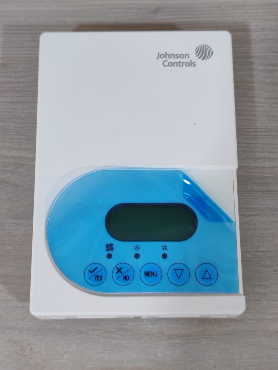 Johnson Controls T600HCP-4TR JOHNSON CONTROLS T600HCP-4TR THERMOSTAT CONTROLLERS 2
