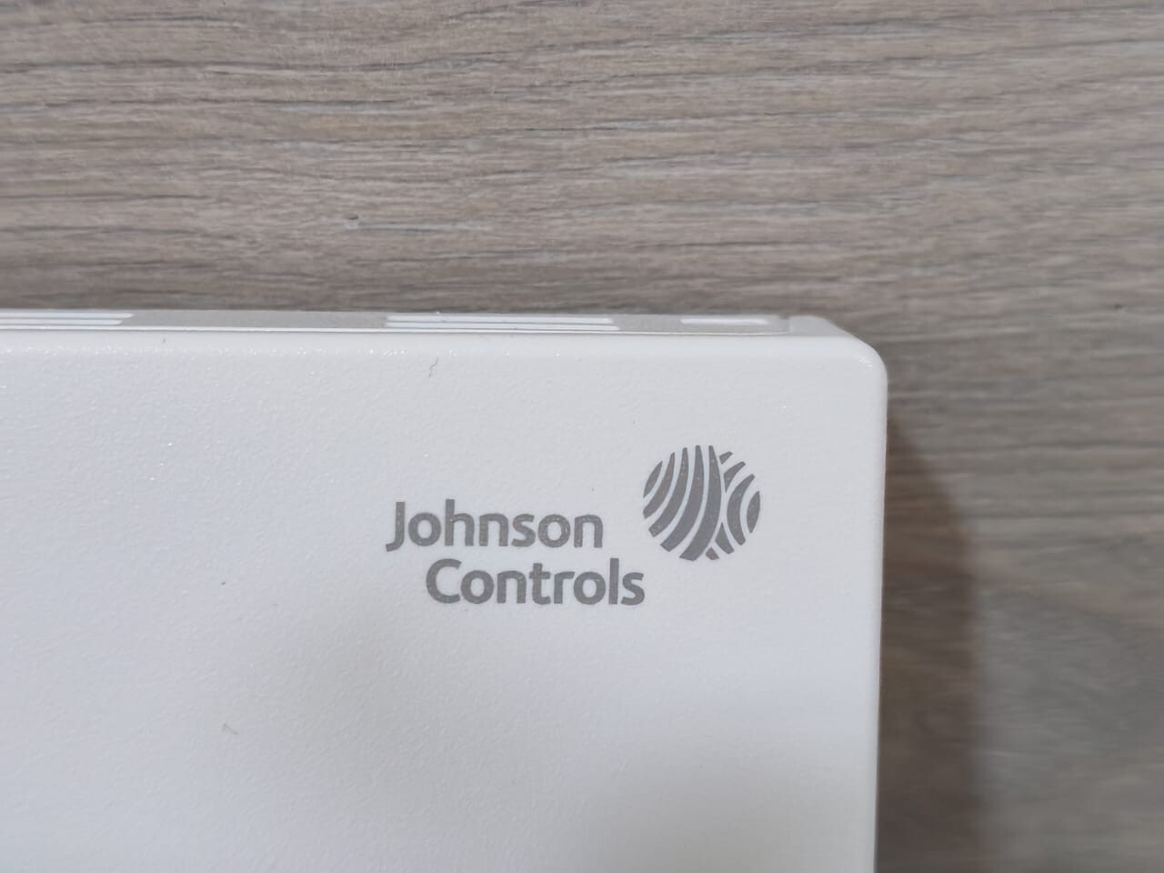 Johnson Controls T600HCP-4TR JOHNSON CONTROLS T600HCP-4TR THERMOSTAT CONTROLLERS 3