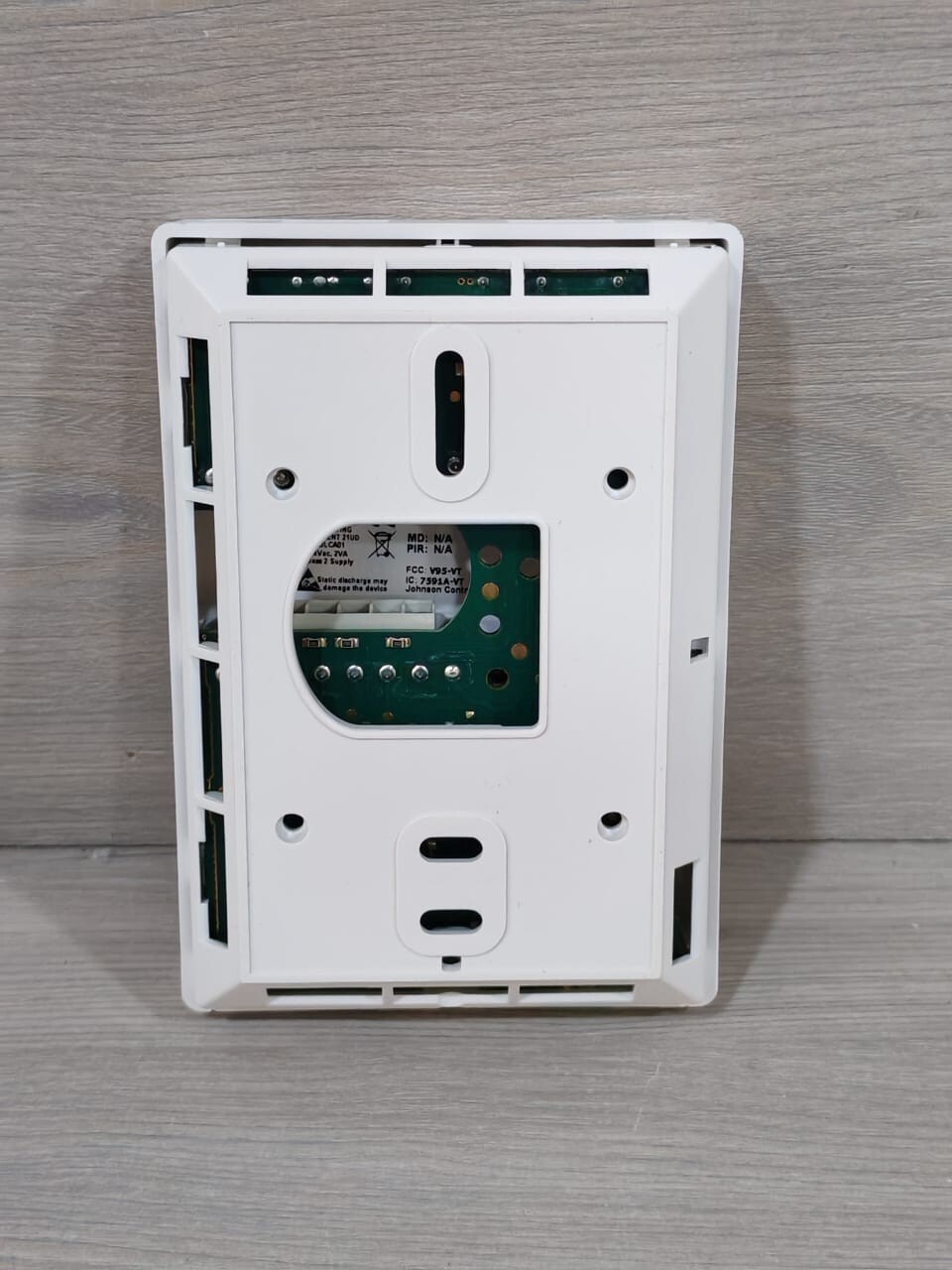 Johnson Controls T600HCP-4TR JOHNSON CONTROLS T600HCP-4TR THERMOSTAT CONTROLLERS 8