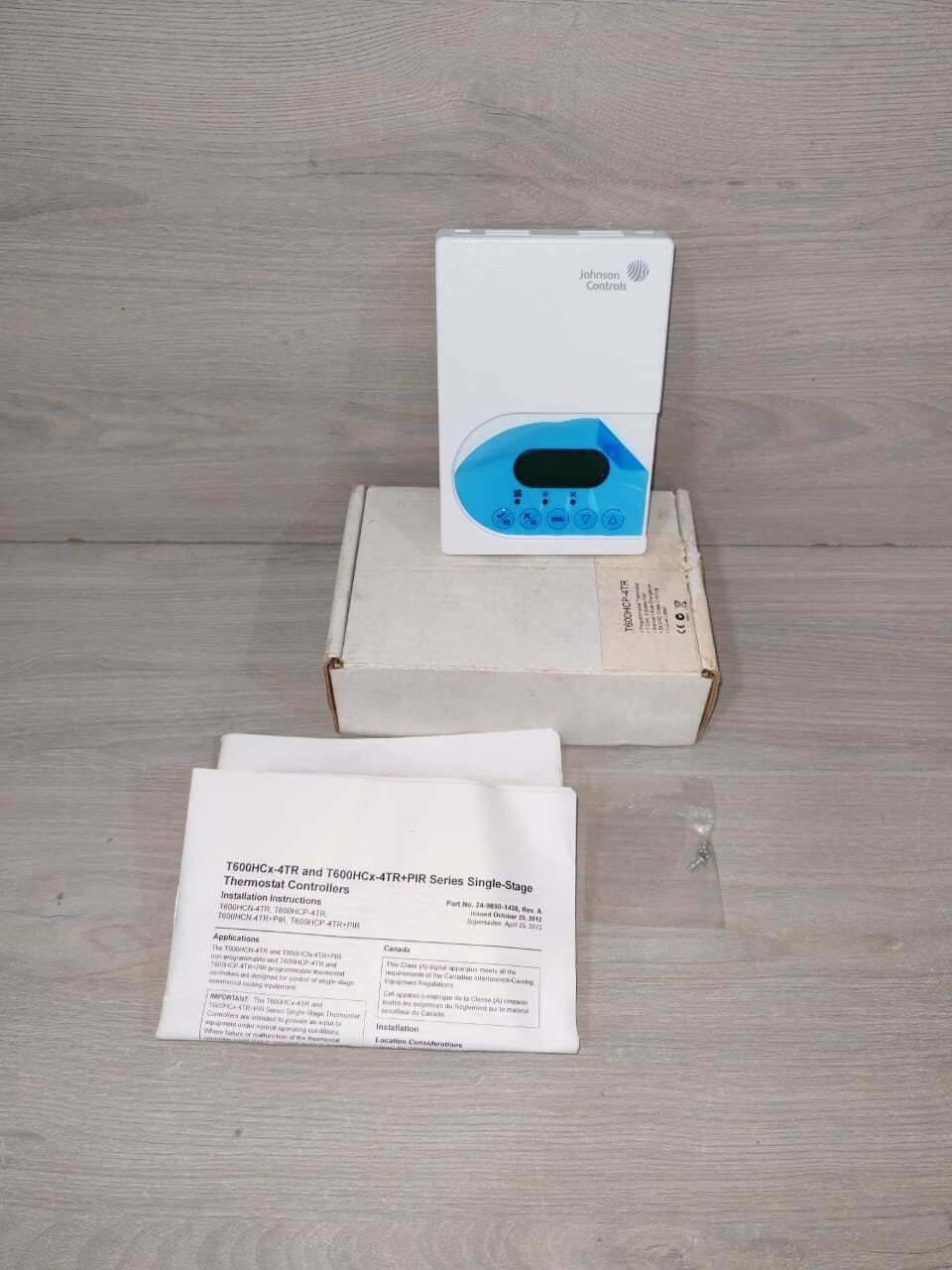 JOHNSON CONTROLS T600HCP-4TR THERMOSTAT CONTROLLERS