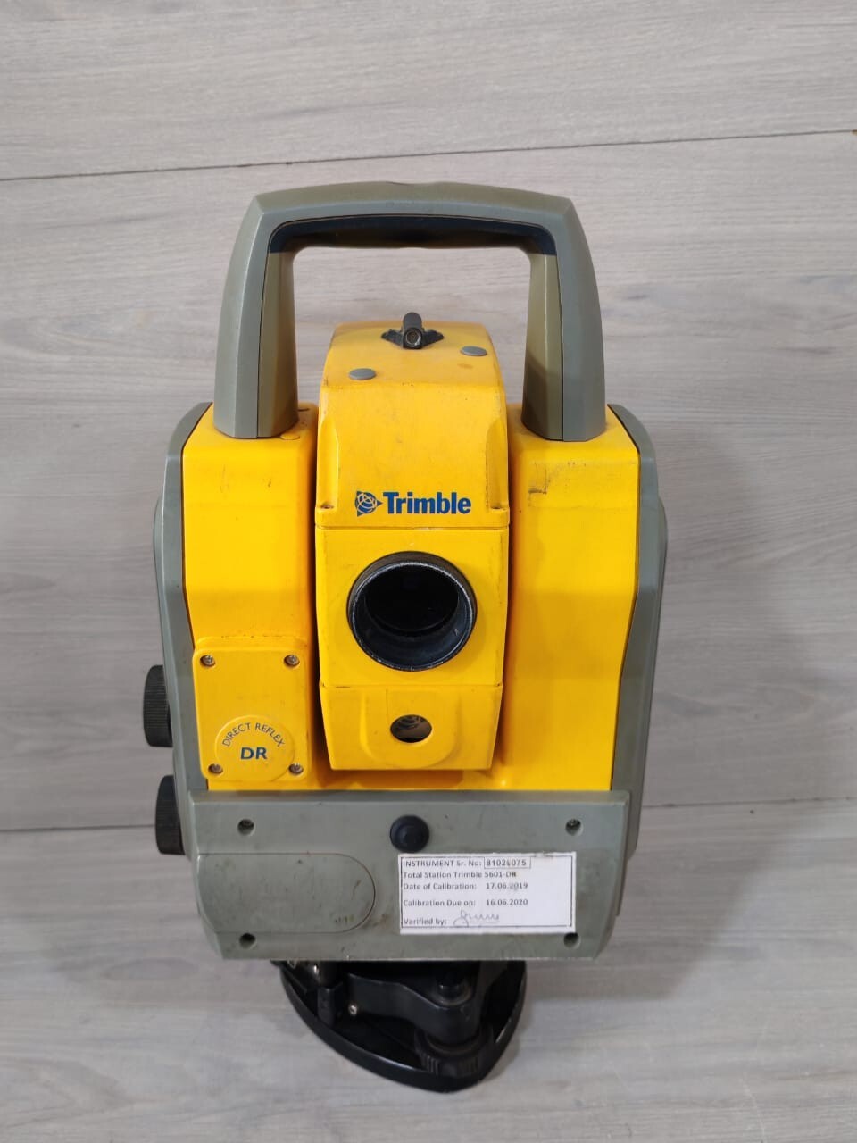 Trimble 5601 DR TRIMBLE 5601 DR ROBOTIC TOTAL STATION WITH GEODIMETER CU MONITOR 10