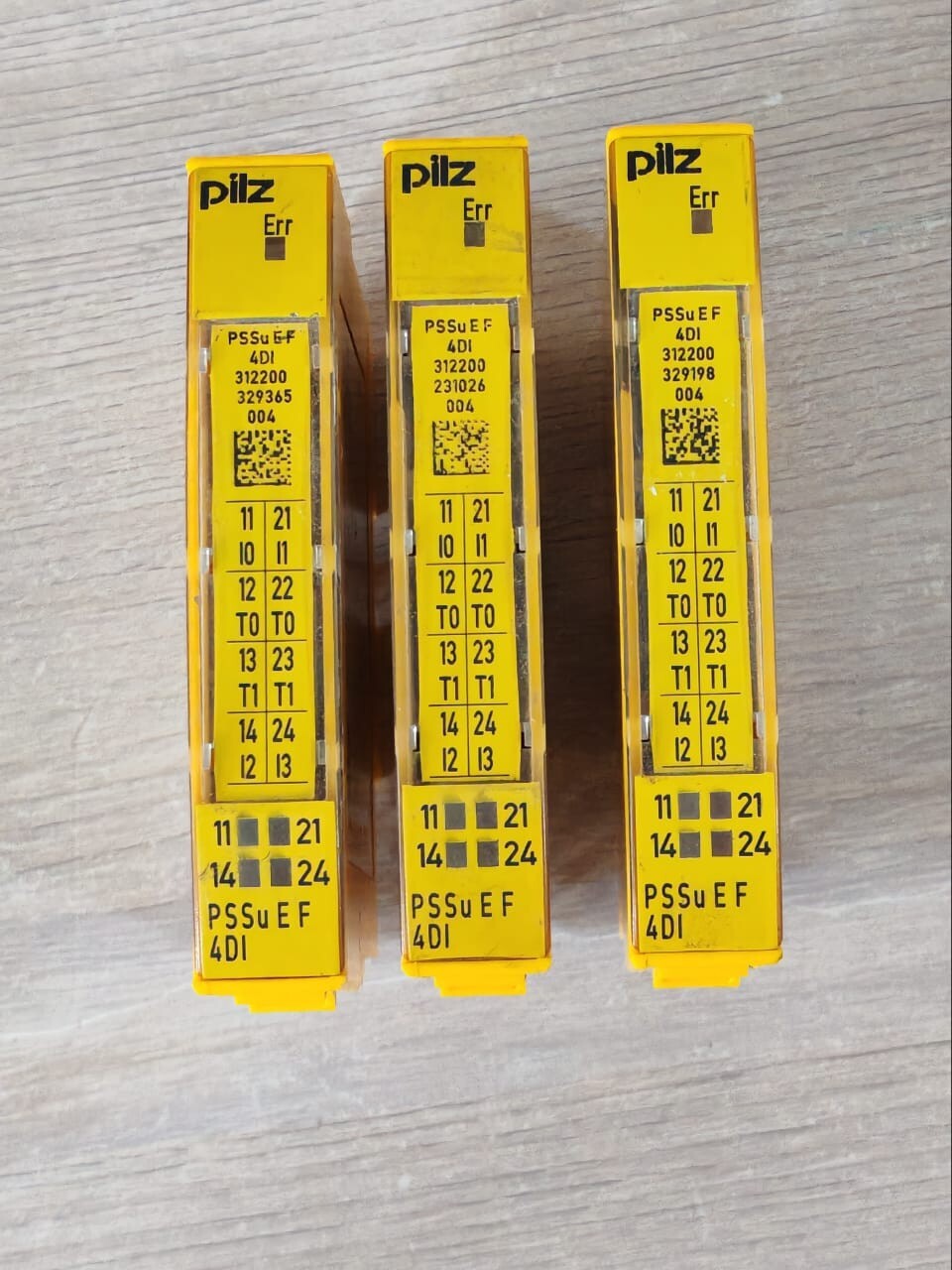 Pilz 312200 Pilz PSSu E F 4DI Safety Input Module 312200 3