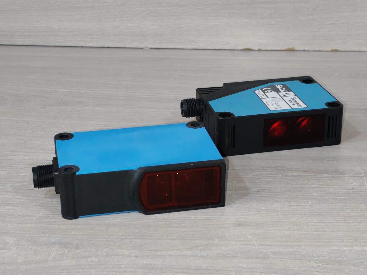 SICK WL23-2P2430 Sick WL23-2P2430 and WL280-P430 Photoelectric Sensors 6