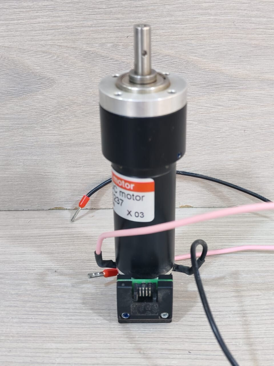 MAXON 241237 MAXON MOTOR 241237 DC MOTOR SWISS MADE X 03 5