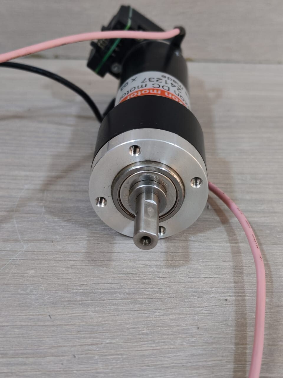 MAXON 241237 MAXON MOTOR 241237 DC MOTOR SWISS MADE X 03 6
