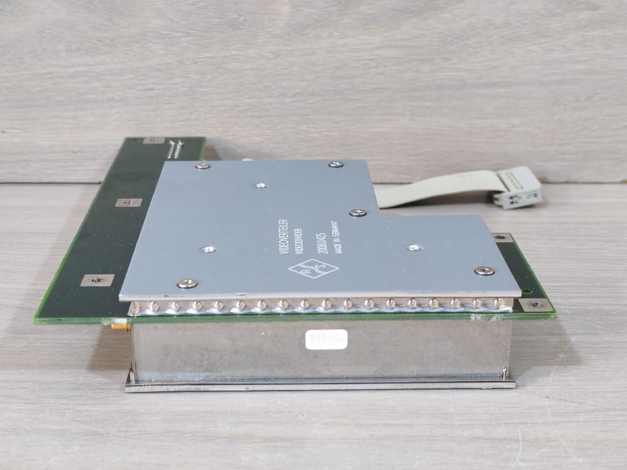 Rohde & Schwarz 2008.0425 ROHDE & SCHWARZ 2008.0425 VIDEODIVIDER 6