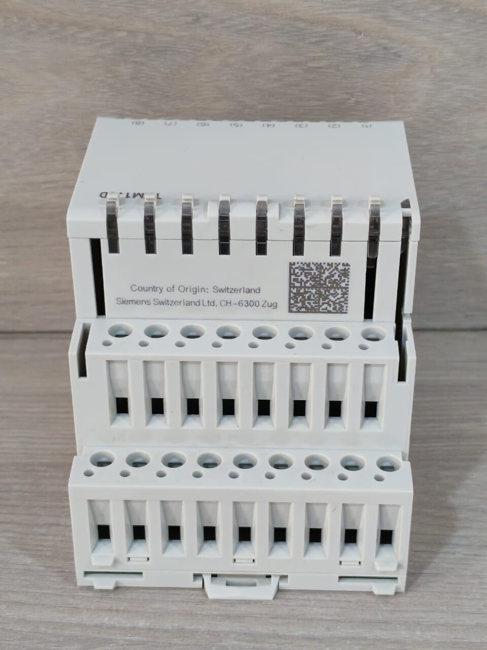 Siemens TXM1.8D Siemens TXM1.8D 8-Input Digital Input Module - Missing Top Cover 5