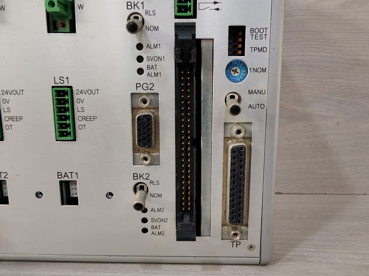 IAI X-SEL-J-2-20I-20IB-N1EE-2-1-IU IAI X-SEL-J-2-20I-20IB-N1EE-2-1-IU CONTROLLER 5