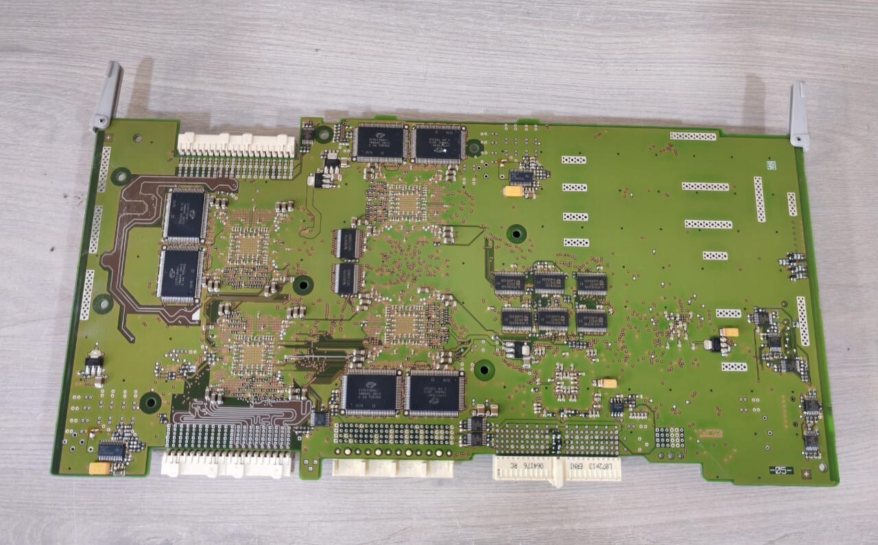Rohde & Schwarz 1160.1852.02 DIG MGA2 ROHDE & SCHWARZ 1160.1852.02 DIG MGA2 CIRCUIT BOARD 7