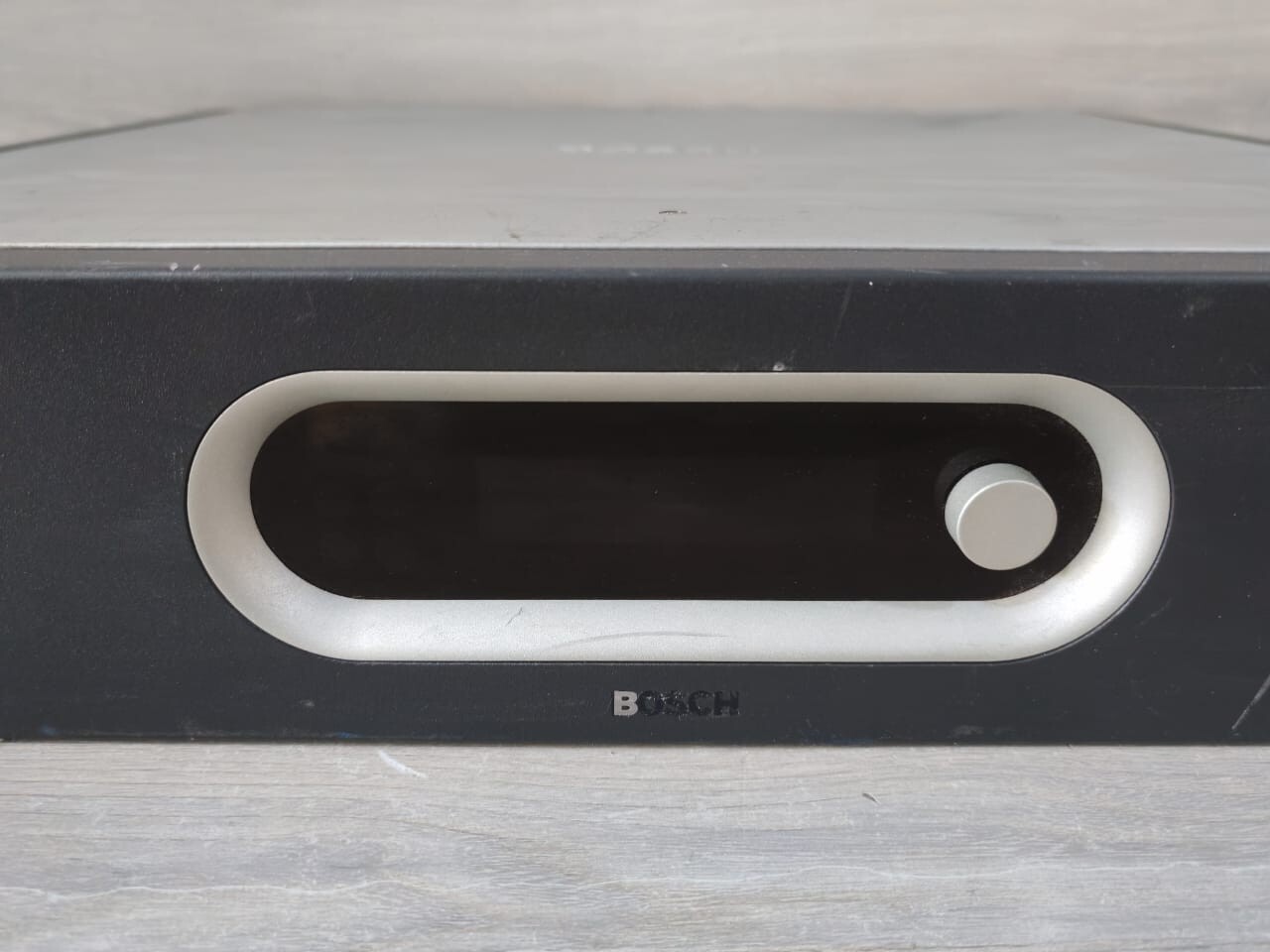 Bosch LBB 4424/00 WK0431 BOSCH LBB 4424/00 POWER AMPLIFIER HW 01/31 100-240V 50-60Hz 2