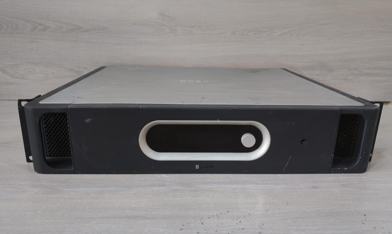 BOSCH LBB 4424/00 POWER AMPLIFIER HW 01/31 100-240V 50-60Hz