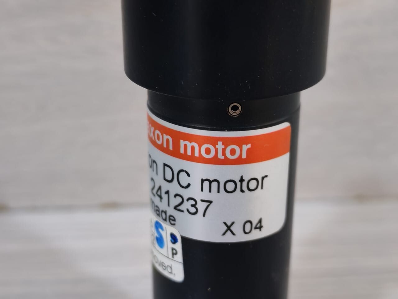MAXON 241237 SWISS MADE X 04 MAXON MOTOR 241237 DC MOTOR SWISS MADE X 04 7