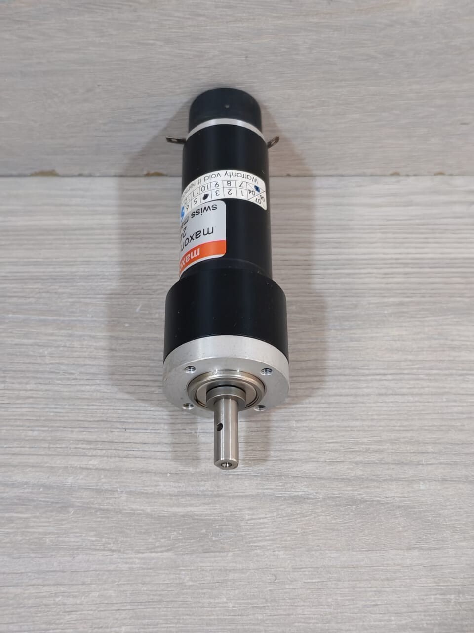 MAXON 241237 SWISS MADE X 04 MAXON MOTOR 241237 DC MOTOR SWISS MADE X 04 9