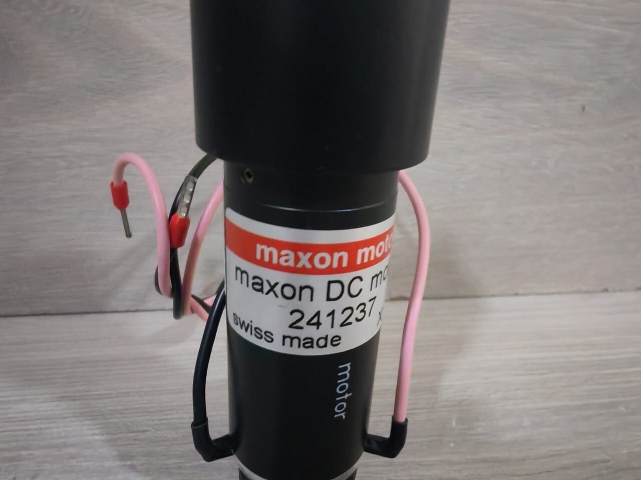 MAXON 241237 SWISS MADE X 01 MAXON MOTOR 241237 DC MOTOR SWISS MADE X 01 2