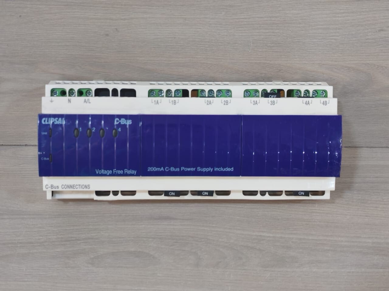 Clipsal L5504RVF20 CLIPSAL C-BUS2 L5504RVF20 4-CHANNEL VOLTAGE FREE RELAY 220-240V (MFG-2016) 4