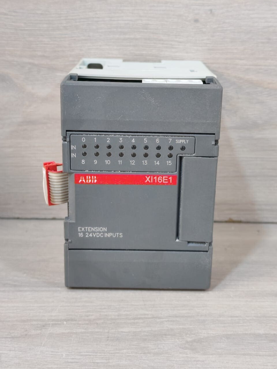 ABB 1SBP260100R1001 ABB XI16E1-E4.0 1SBP260100R1001 EXTENSION 16 24VDC INPUTS 2
