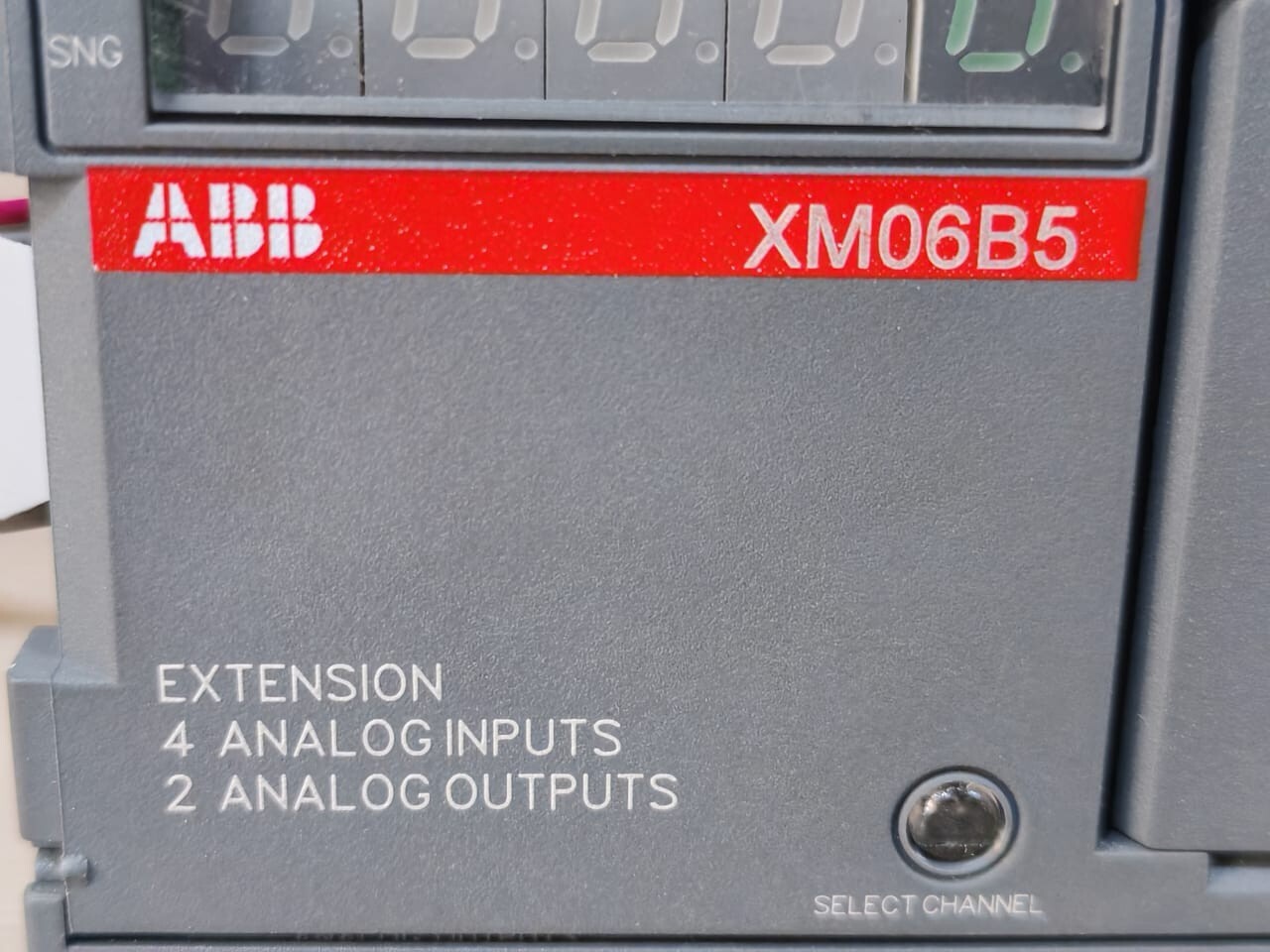 ABB 1SBP260103R1001 ABB XM06B5-K12.0 1SBP260103R1001 4 ANALOG INPUTS 2 ANALOG OUTPUTS MODULE 3