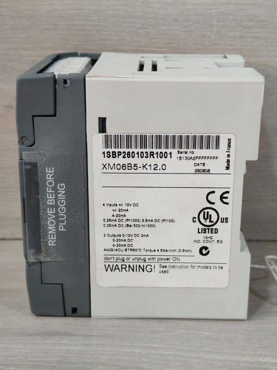 ABB 1SBP260103R1001 ABB XM06B5-K12.0 1SBP260103R1001 4 ANALOG INPUTS 2 ANALOG OUTPUTS MODULE 9