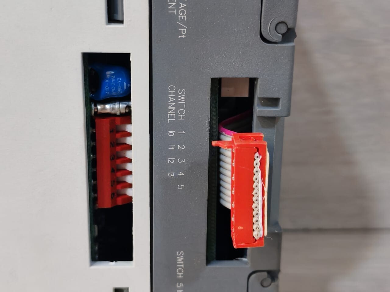 ABB 1SBP260103R1001 ABB XM06B5-K12.0 1SBP260103R1001 4 ANALOG INPUTS 2 ANALOG OUTPUTS MODULE 10