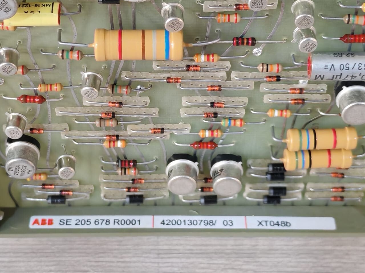 ABB SE205678R0001 ABB SE205678R0001 XT048B 4