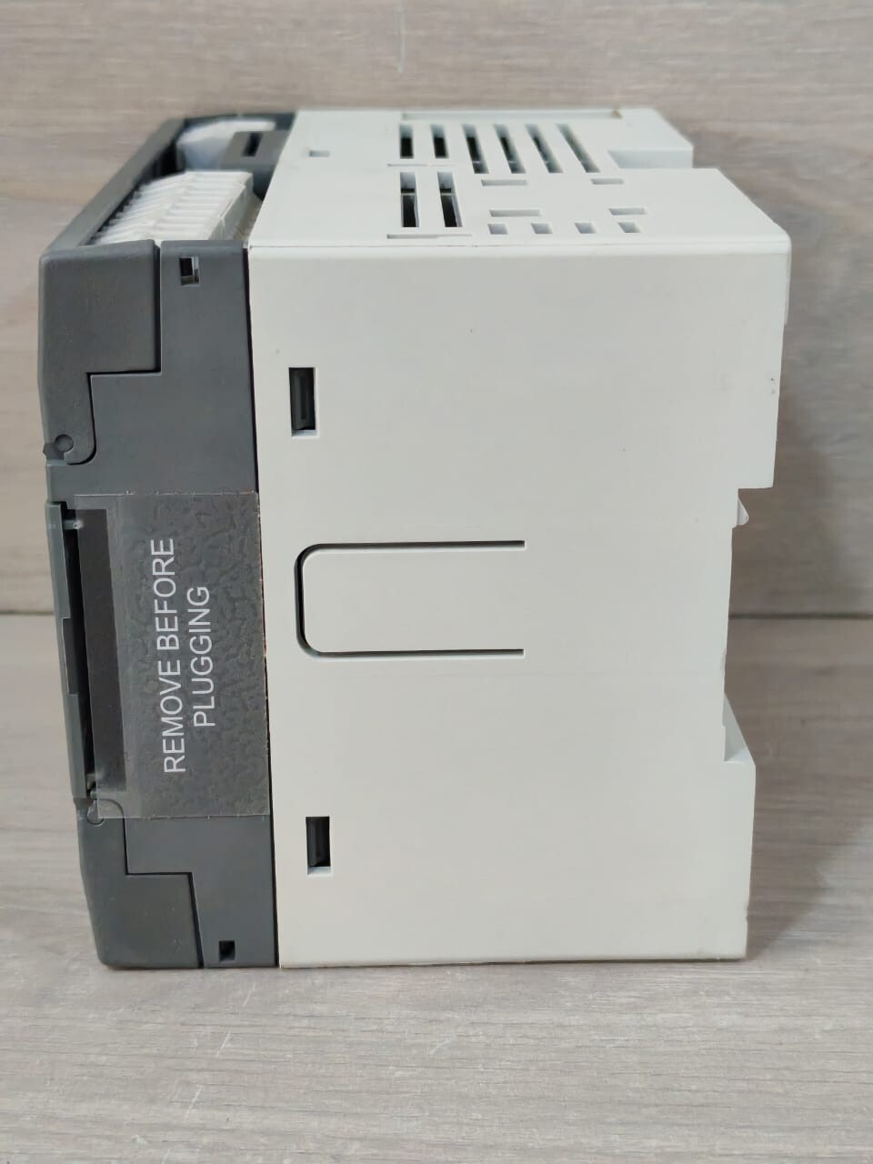 ABB 1SBP260056R1001 ABB ICMK-CS31-A1.0 1SBP260056R1001 ADVANT CONTROLLER 31 REMOTE UNIT 8